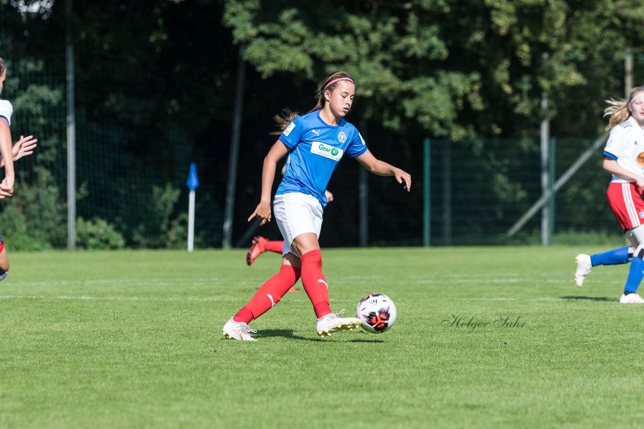 Bild 384 - wBJ Hamburger SV - Holstein Kiel : Ergebnis: 2:0